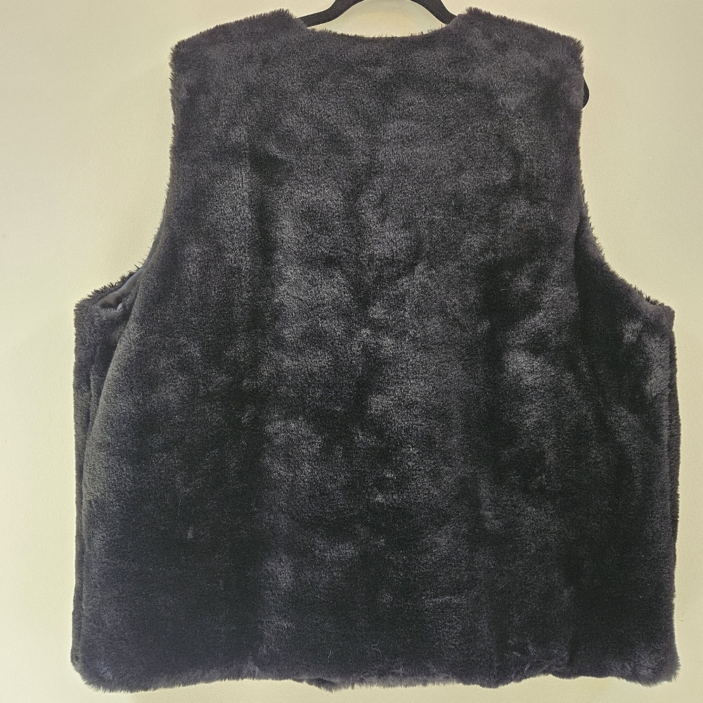 Haani Faux Fur Vest Black Women's 3X Satin Lined - Picture 2 of 11